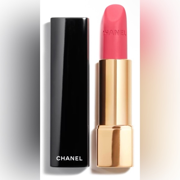 CHANEL 2025 Snow Globe & Dual Lipstick Bundle - Picture 13 of 16